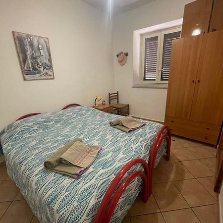 Appartamento Al Centro Di Ustica Isola di Ustica ภายนอก รูปภาพ