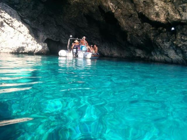 Appartamento Al Centro Di Ustica Isola di Ustica ภายนอก รูปภาพ