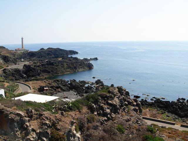 Appartamento Al Centro Di Ustica Isola di Ustica ภายนอก รูปภาพ